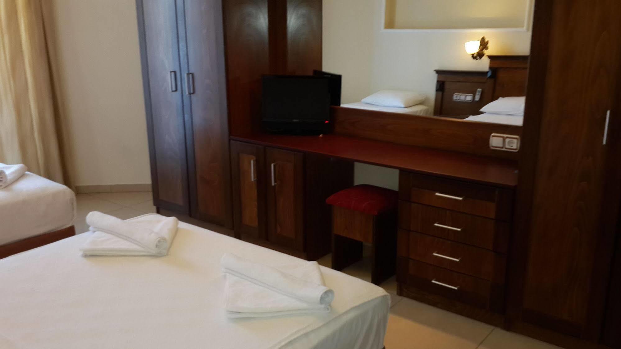 Adaburnu Golmar Hotel Emecik Bagian luar foto